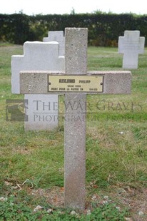 Le Cateau Military Cemetery - Alexejenko, Phillip